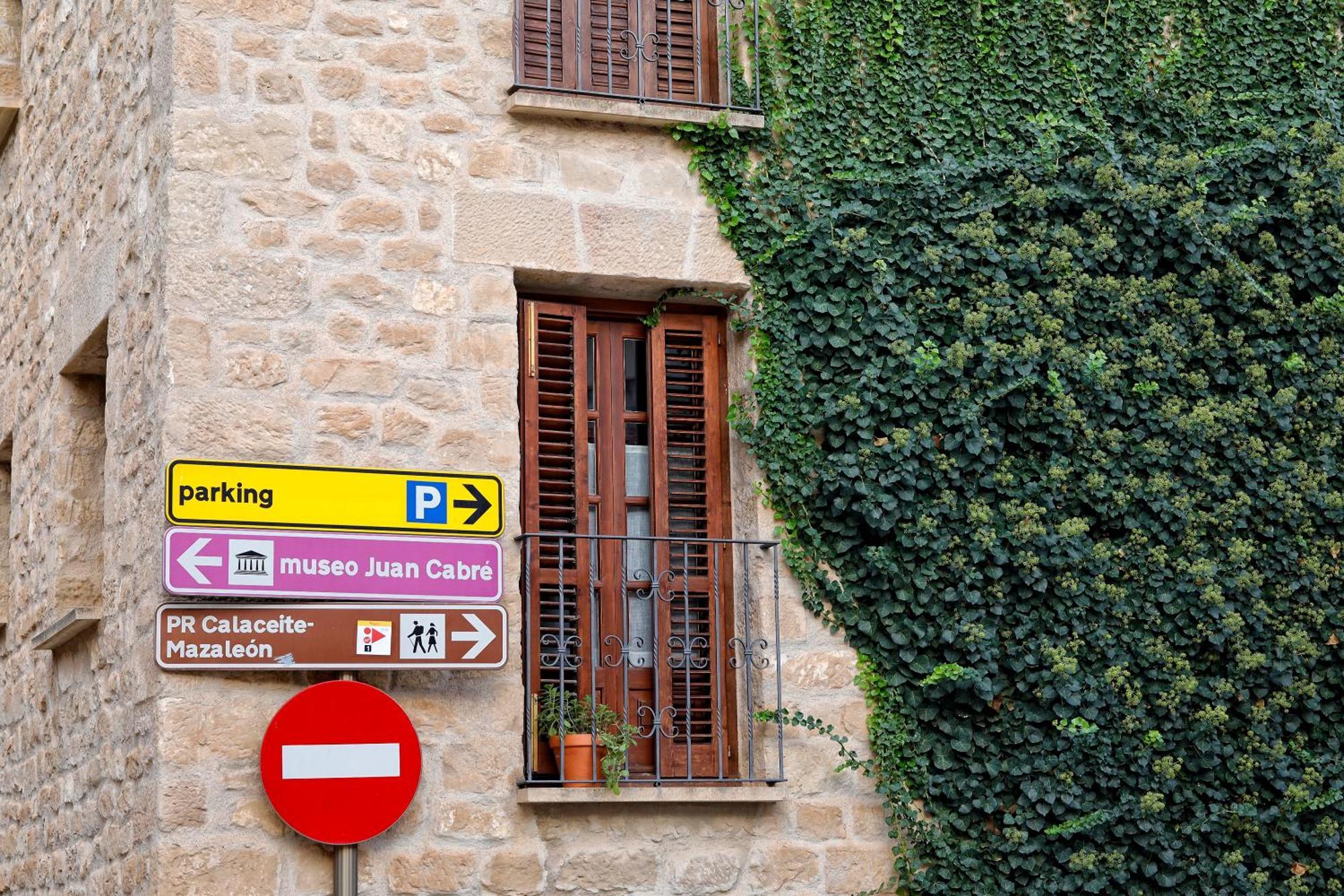 Casa De La Neveria Calaceite Luaran gambar